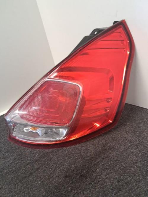 Image Feu arriere principal droit (feux) - FORD FIESTA 6