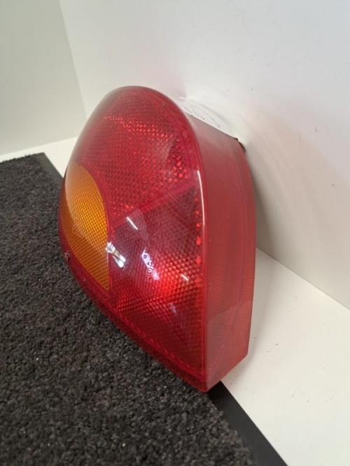 Image Feu arriere principal gauche (feux) - FORD KA 1