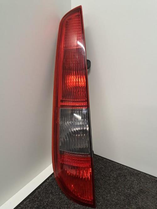 Image Feu arriere principal gauche (feux) - FORD FOCUS 2