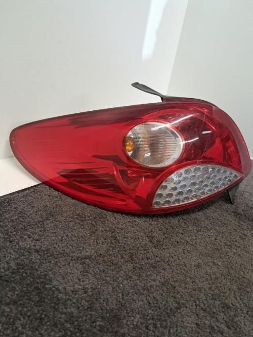 Image Feu arriere principal gauche (feux) - PEUGEOT 206+