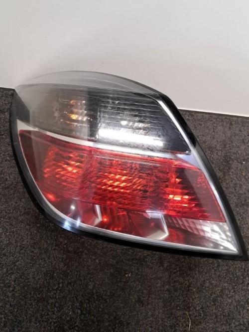 Image Feu arriere principal gauche (feux) - OPEL ASTRA H