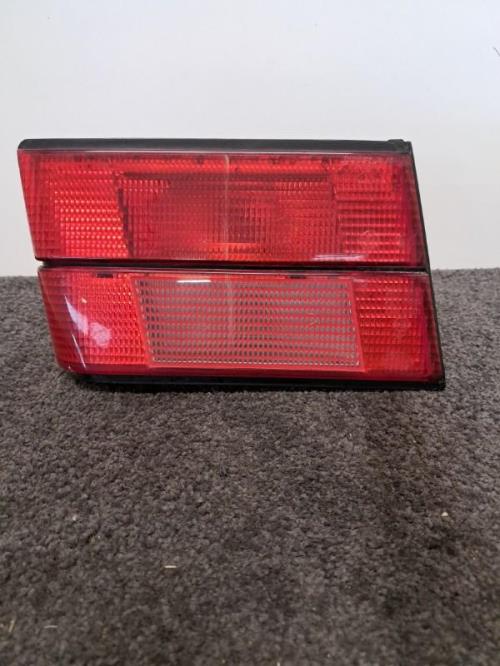 Image Feu arriere secondaire gauche (feux) - BMW SERIE 5 E34
