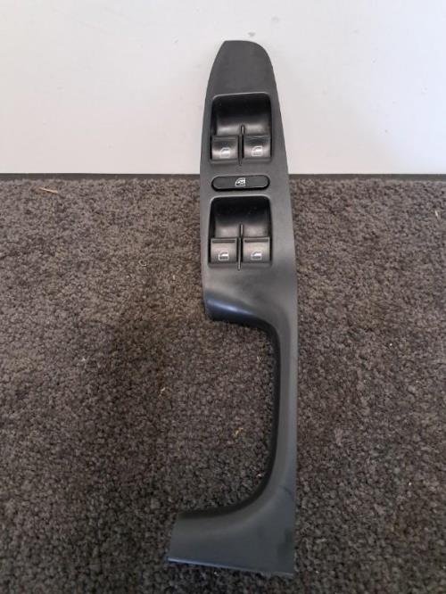 Image Interrupteur de leve vitre avant gauche - VOLKSWAGEN JETTA 4