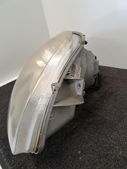 Image Optique avant principal droit (feux)(phare) - RENAULT TRAFIC 2