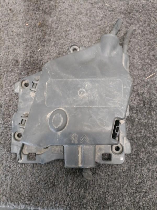 Porte fusible CITROEN C3 2 PHASE 1 Diesel - 1