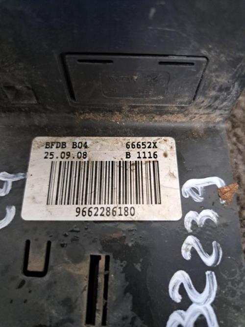 Image Porte fusible - CITROEN C4 1