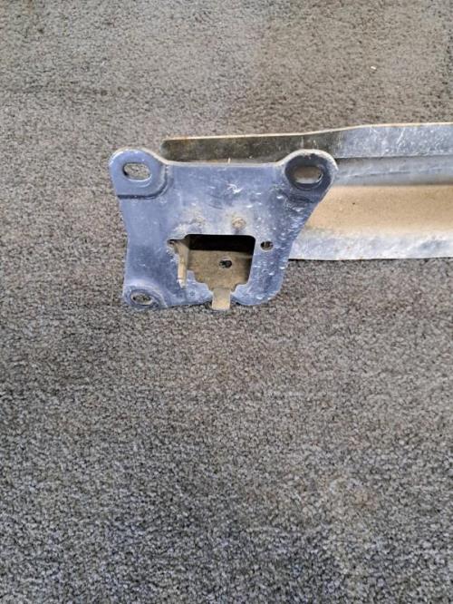 Image Renfort pare choc arriere (traverse) - VOLKSWAGEN GOLF 5