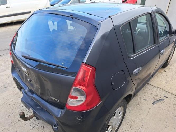 Image Feu arriere principal droit (feux) - DACIA SANDERO 1