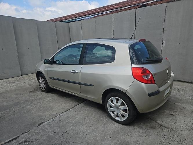 Image Feu arriere principal droit (feux) - RENAULT CLIO 3