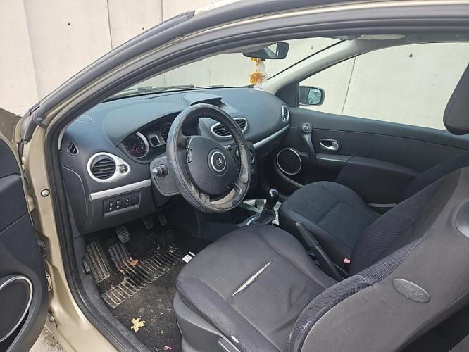 Image Feu arriere principal droit (feux) - RENAULT CLIO 3