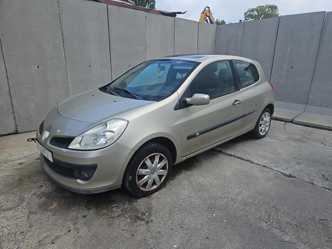 Image Feu arriere principal droit (feux) - RENAULT CLIO 3