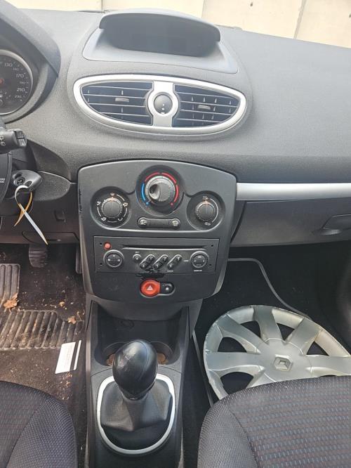 Image Feu arriere principal droit (feux) - RENAULT CLIO 3