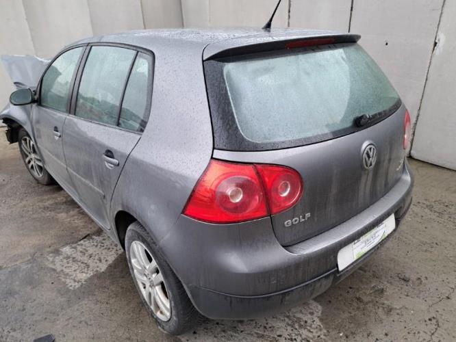 Image Autoradio d'origine - VOLKSWAGEN GOLF 5