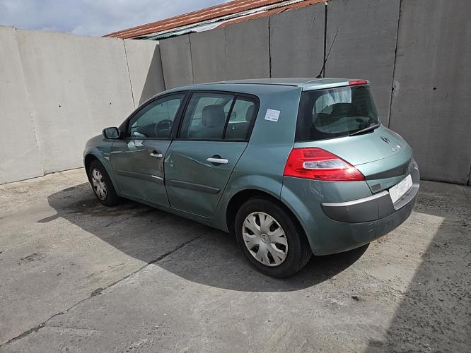Image Pare choc arriere - RENAULT MEGANE 2