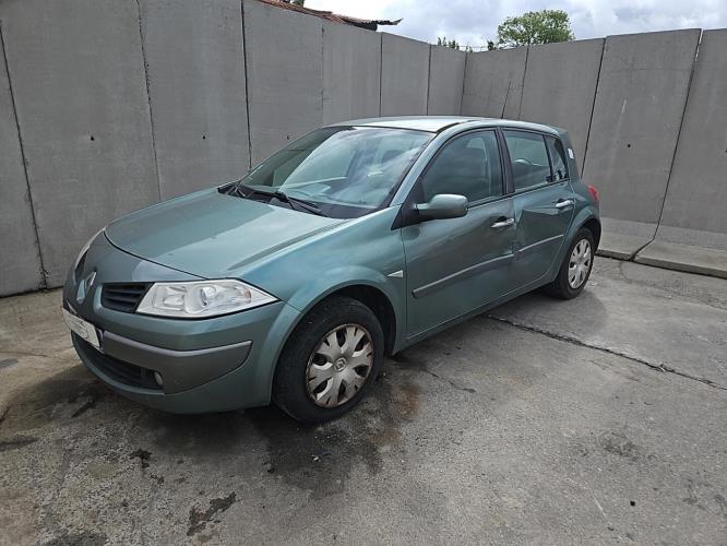 Image Pare choc arriere - RENAULT MEGANE 2