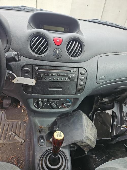 Image Feu arriere principal gauche (feux) - CITROEN C2