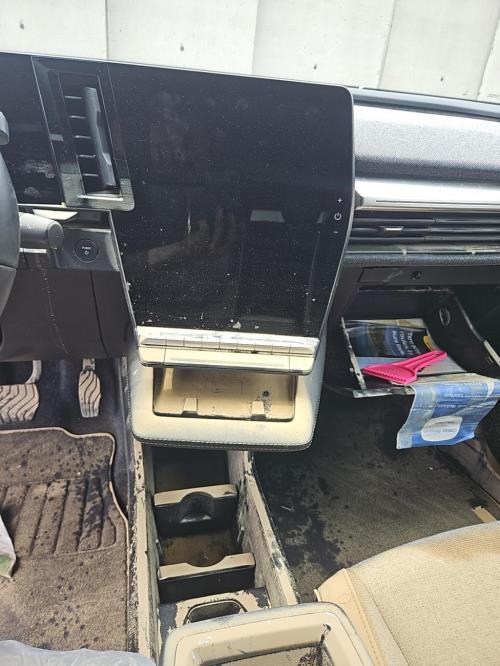 Image Console central (interieur plastique) - RENAULT MEGANE 5