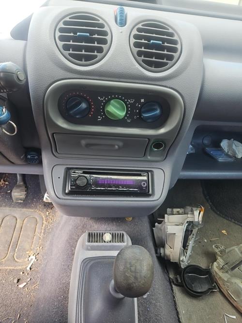 Image Pare choc arriere - RENAULT TWINGO 1