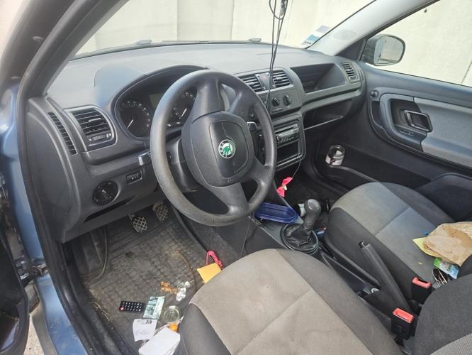 Image Porte avant droit - SKODA FABIA 2