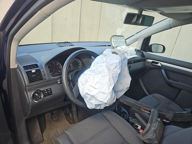 Image Capot - VOLKSWAGEN TOURAN 1