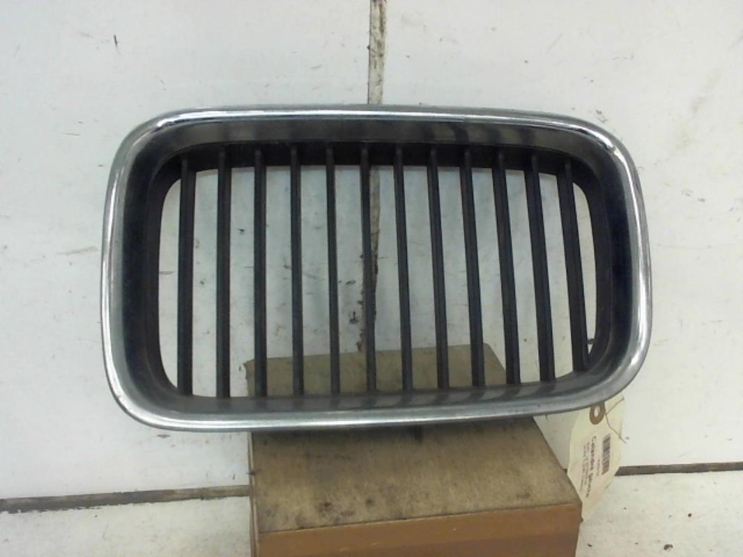 Calandre gauche BMW SERIE 3 E36 Essence - 1