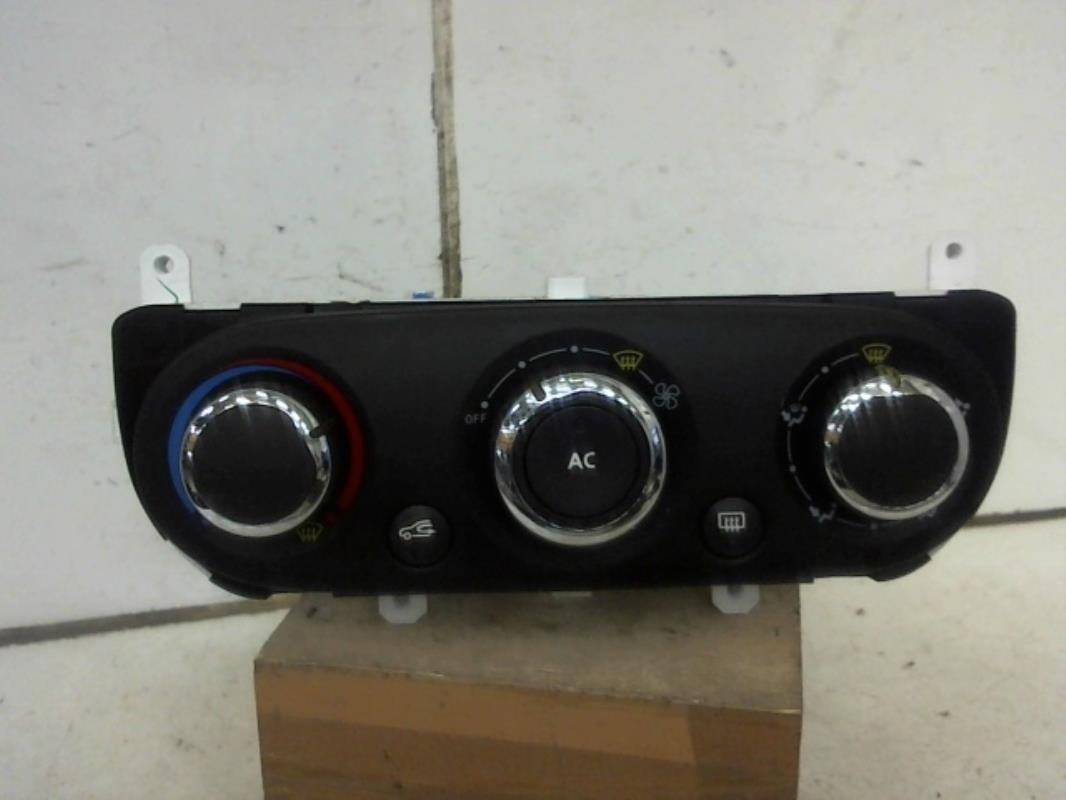 Commande chauffage RENAULT CLIO 4 PHASE 1 Diesel - 1