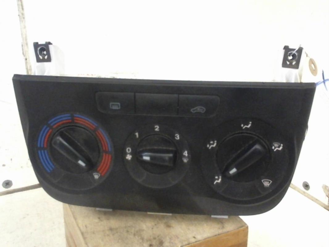Commande chauffage FIAT GRANDE PUNTO Essence - 1