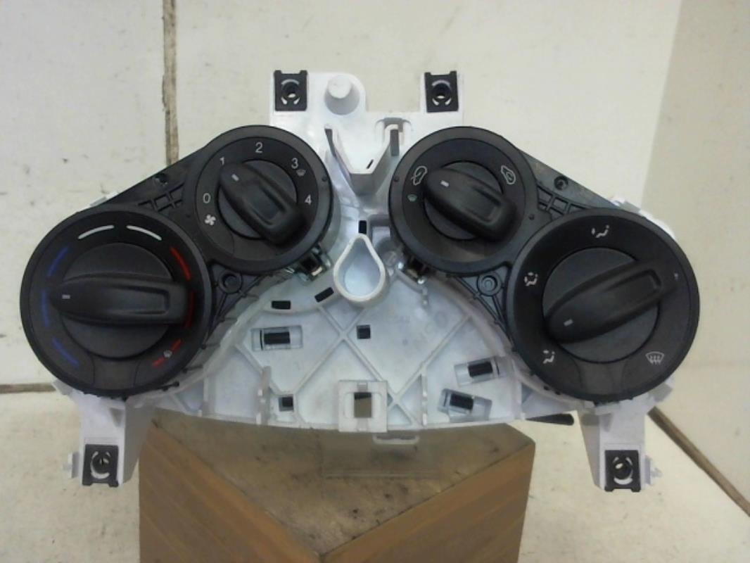 Commande chauffage FORD KA 2 PHASE 2 Essence - 1