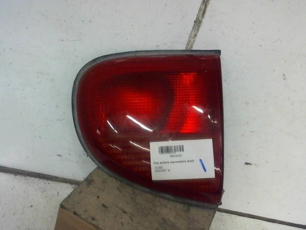 Feu arriere secondaire droit (feux) FORD ESCORT 5 PHASE 2 Diesel - 1