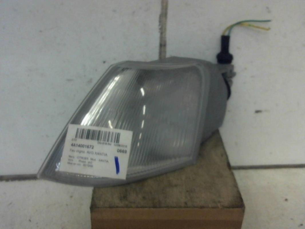 Optique avant secondaire gauche (feux)(clignotant) CITROEN XANTIA PHASE 2 Diesel - 1