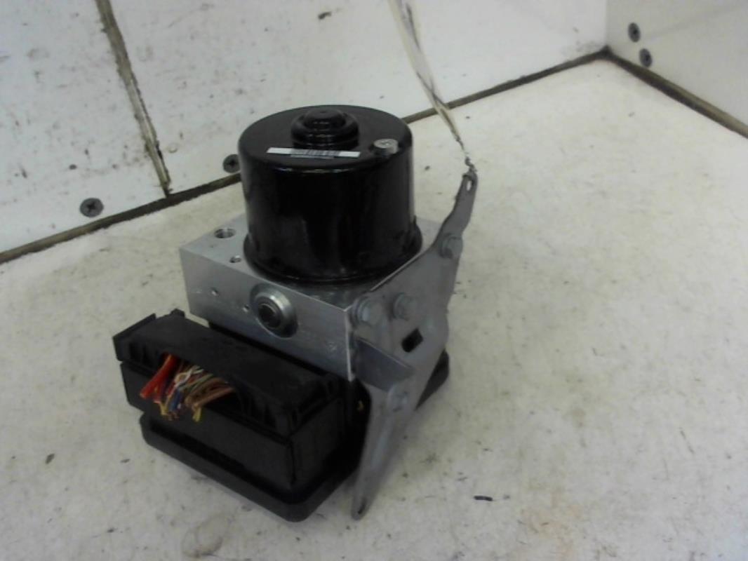 Bloc ABS (freins anti-blocage) BMW SERIE 1 E87 PHASE 2 Diesel - 1