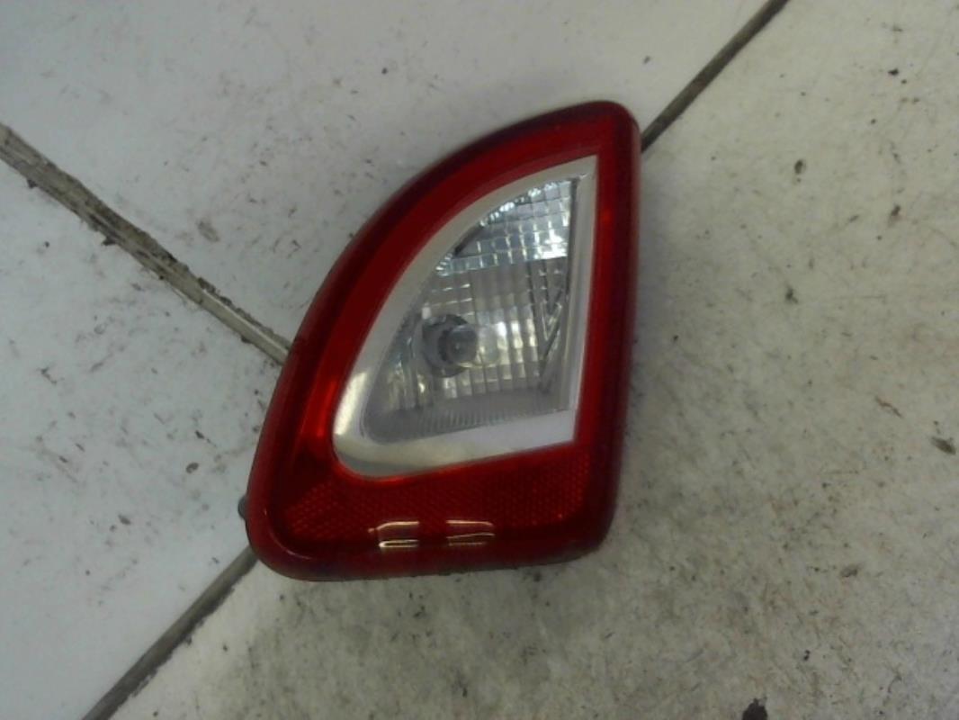 Feu arriere secondaire droit (feux) RENAULT TWINGO 2 PHASE 2 Essence - 1