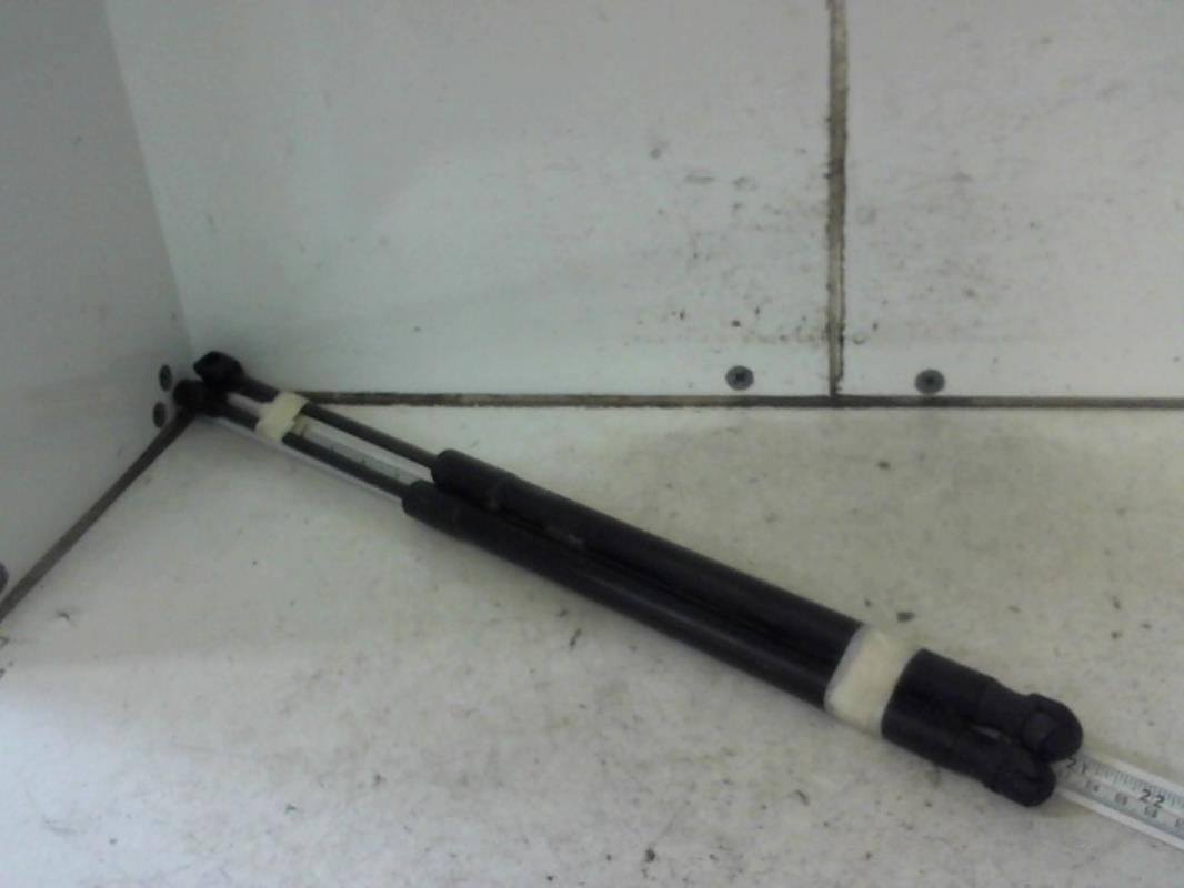 Verin de coffre MAZDA 2 2 PHASE 1 Essence - 1