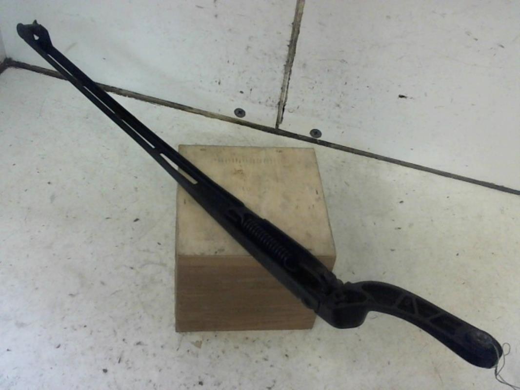 Bras essuie glace avant droit AUDI A6 2 ALLROAD PHASE 2 BREAK Diesel - 1