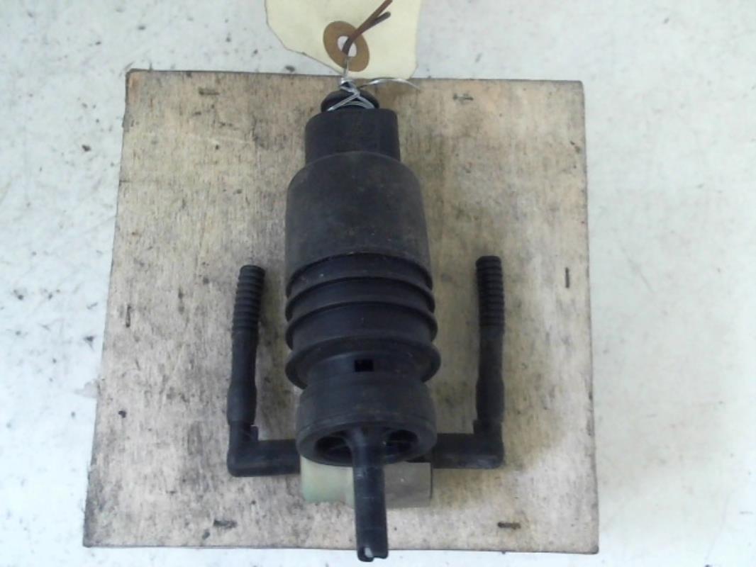 Pompe lave glace avant AUDI A4 1 AVANT PHASE 2 BREAK Diesel - 1