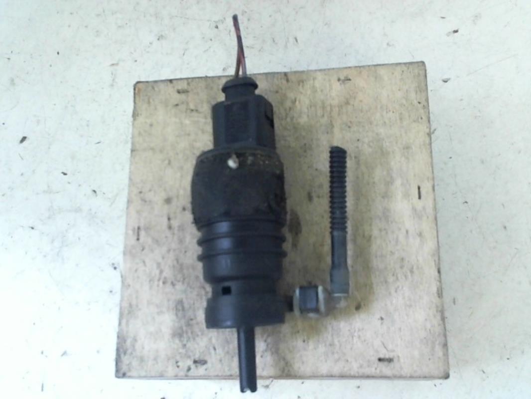 Pompe lave glace avant AUDI A8 2 PHASE 1 Diesel - 1