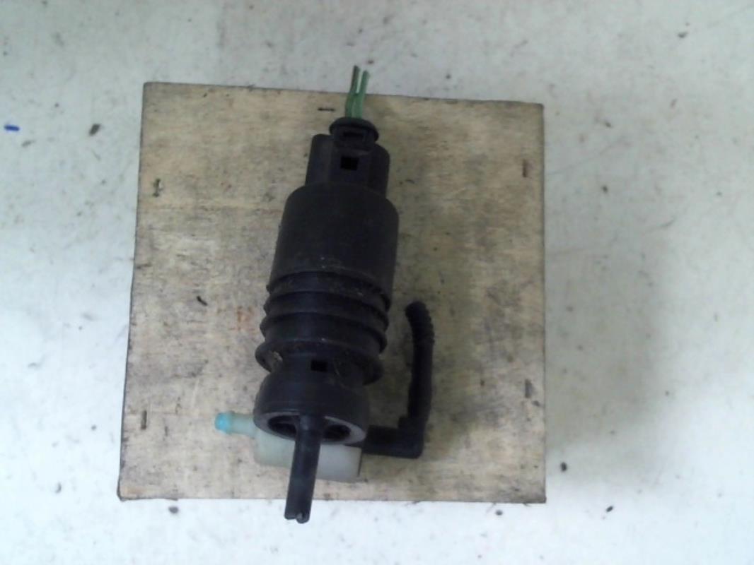 Pompe lave glace avant VOLKSWAGEN GOLF 4 Diesel - 1