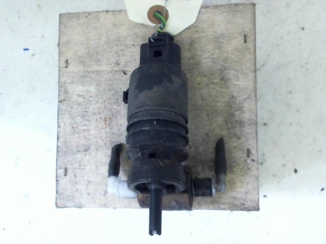 Pompe lave glace avant VOLKSWAGEN PASSAT 4 PHASE 2 BREAK Diesel - 1