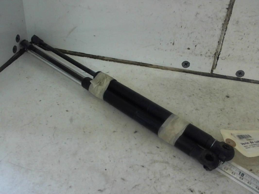Verin de coffre BMW SERIE 1 E81 Diesel - 1