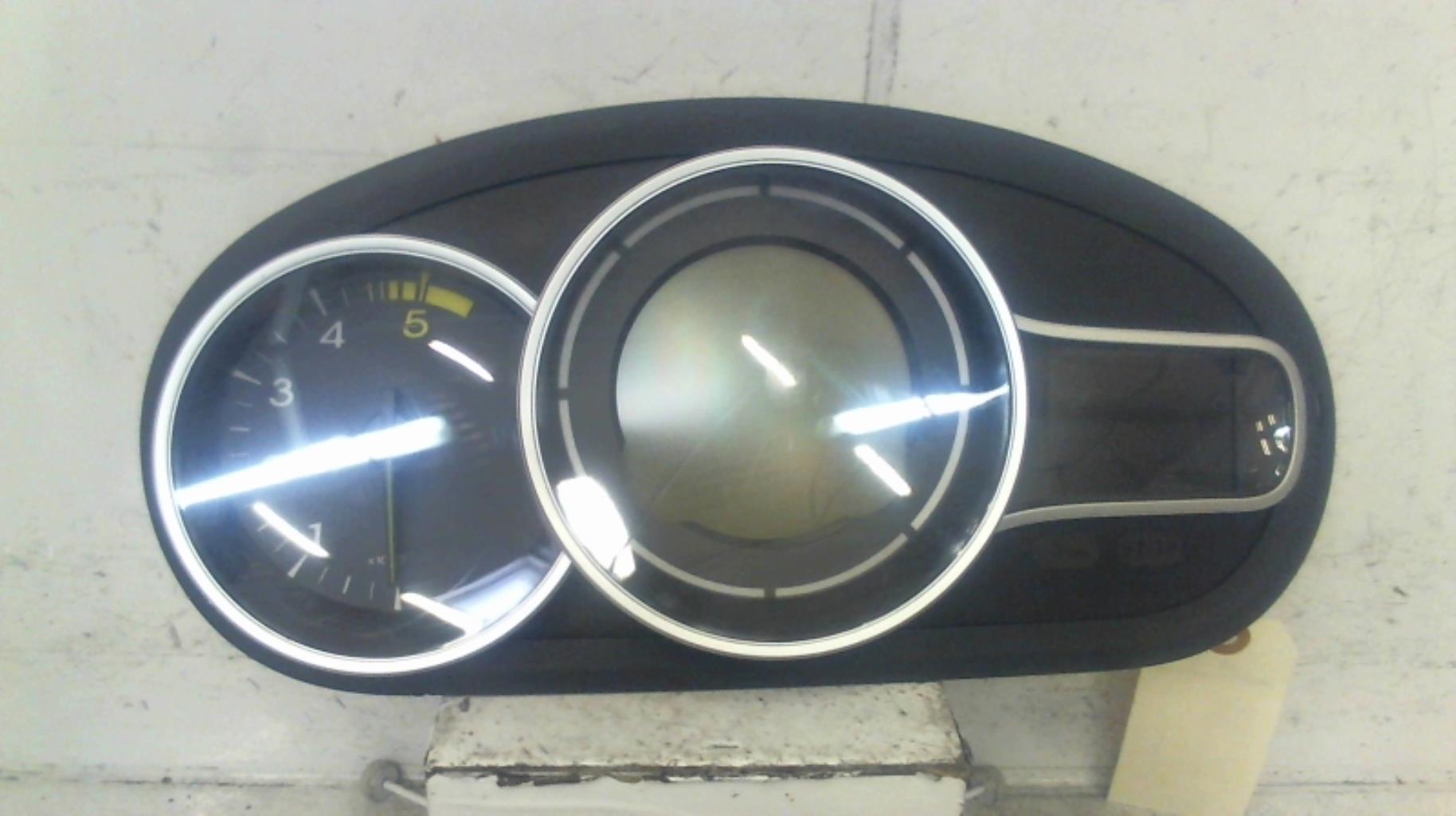Compteur RENAULT MEGANE 3 PHASE 1 BREAK Diesel - 1