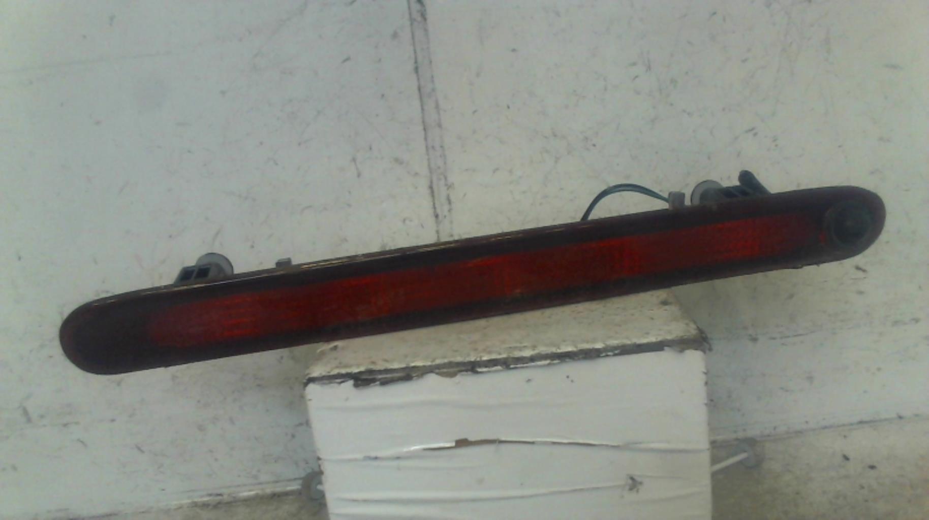 Feu arriere stop central SUZUKI SWIFT 3 Diesel - 1