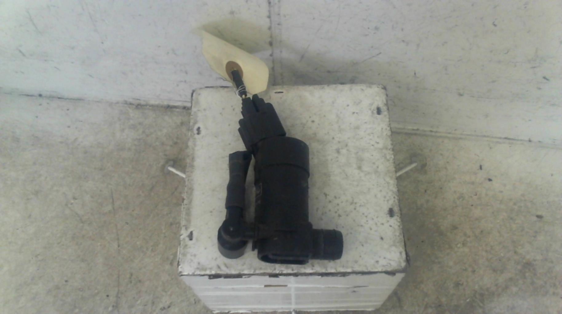 Pompe lave glace avant VOLVO V 50 PHASE 1 BREAK Diesel - 1