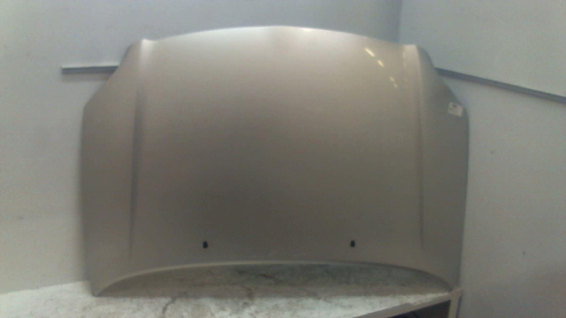 Capot TOYOTA AVENSIS 2 PHASE 1 Diesel - 1