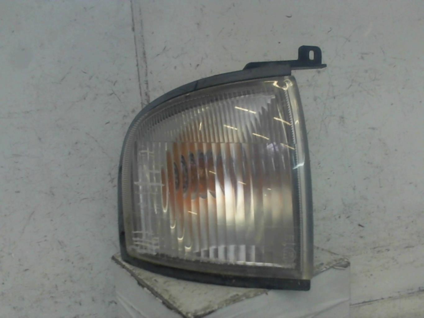 Optique avant secondaire droit (feux)(clignotant) MAZDA BT 50 1 Diesel - 1