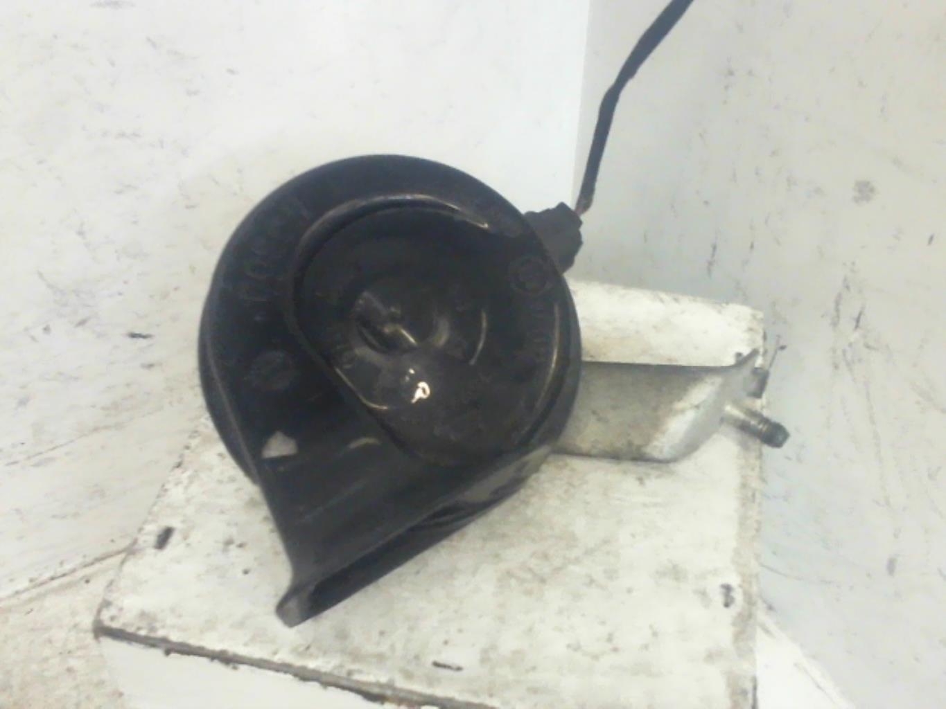 Avertisseur/Klaxon BMW SERIE 3 E46 PHASE 1 Diesel - 1