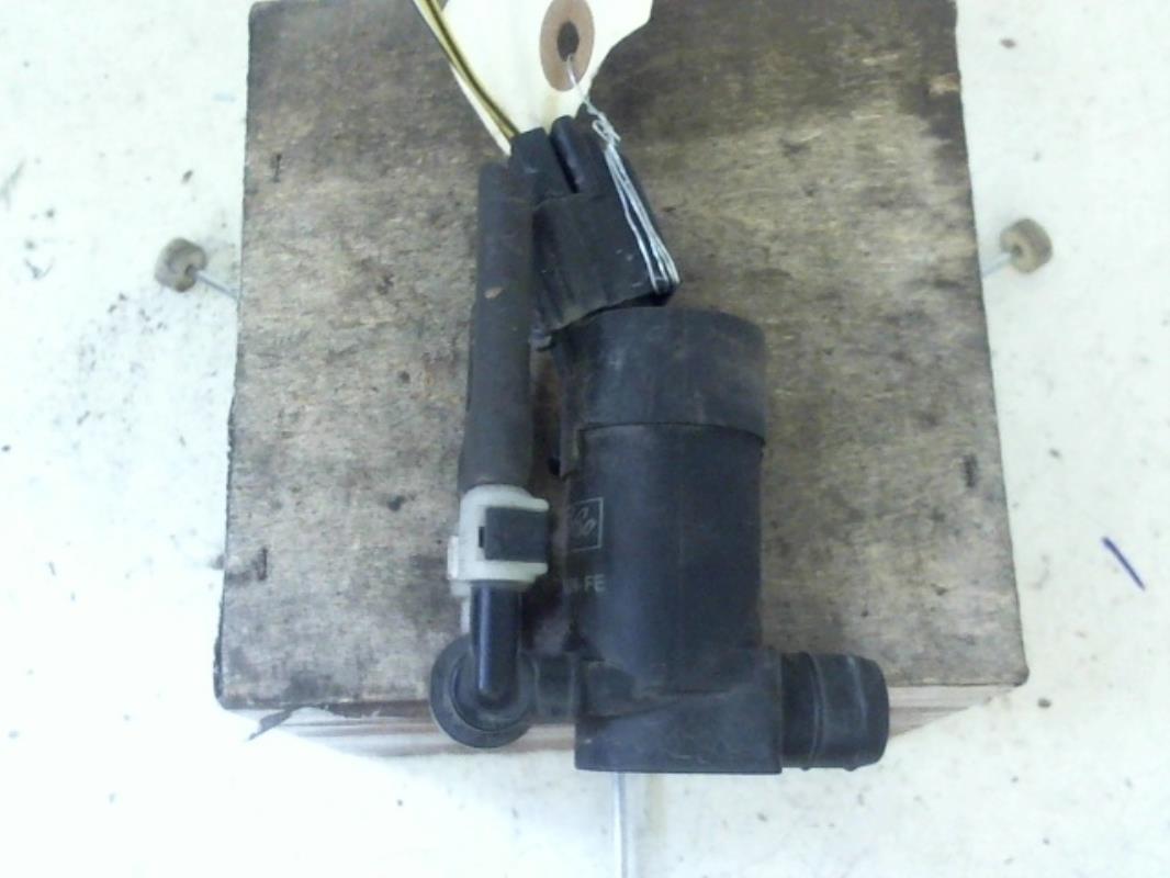 Pompe lave glace avant FORD MONDEO 2 Diesel - 1