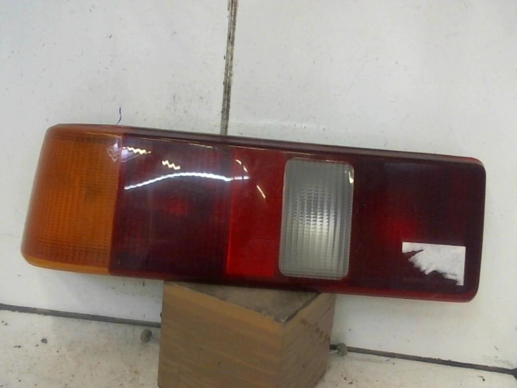 Cabochon arriere gauche FORD SIERRA PHASE 3  - 1