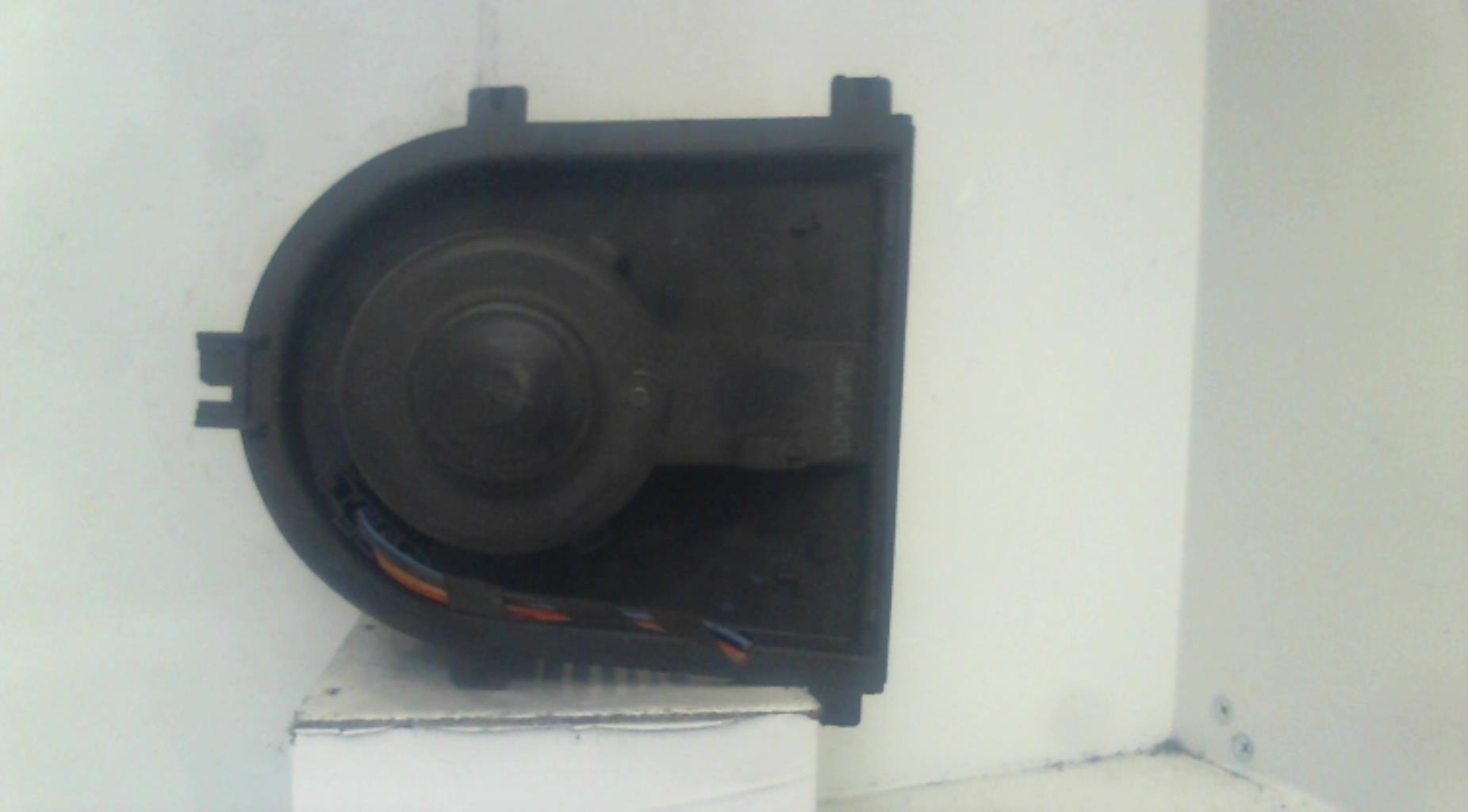 Ventilateur chauffage VOLKSWAGEN GOLF 4 Essence - 1