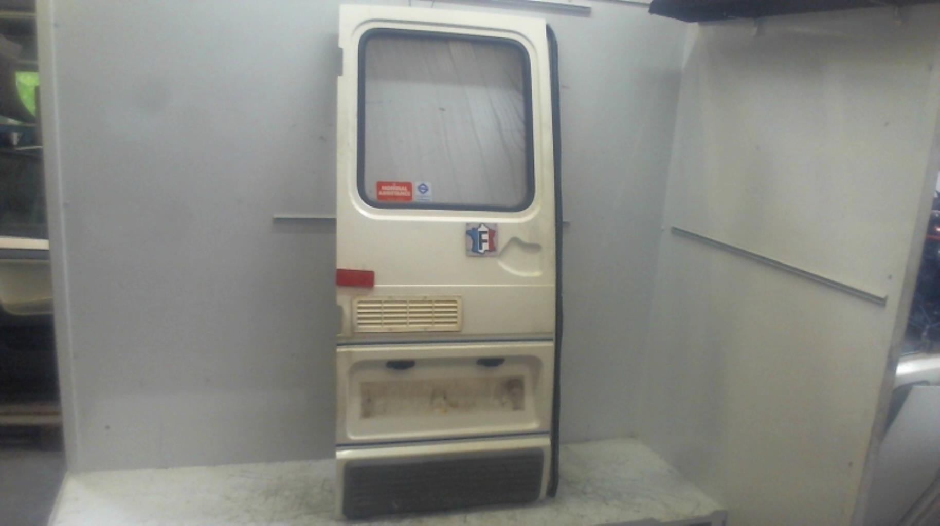 Porte de coffre gauche RENAULT TRAFIC 1 PHASE 1 Diesel - 1