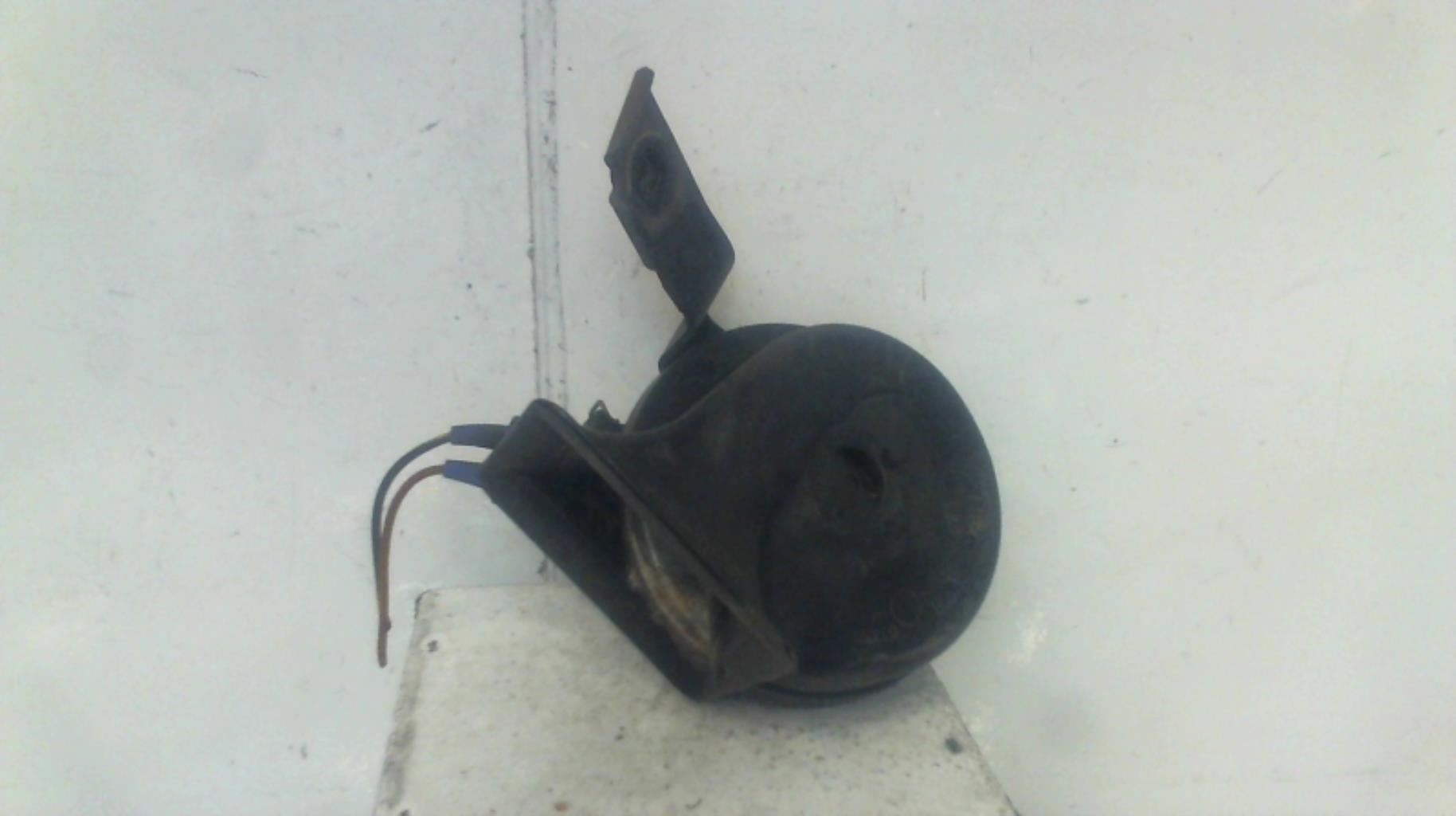 Avertisseur/Klaxon VOLKSWAGEN GOLF 4 Essence - 1
